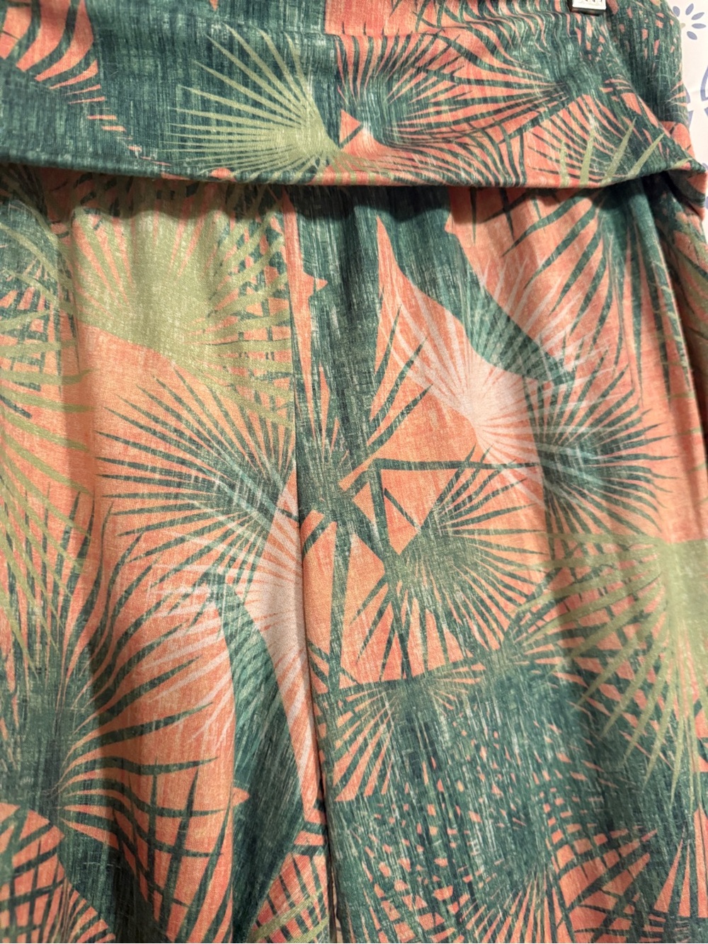 Onzie Tropical Palm Print Joggers in Green & Peach - Picture 3 of 5